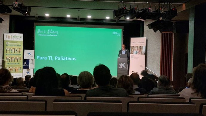 El oncólogo y miembro de la Plataforma ParaTiPaliativos interviene en el CaixaFòrum de Palma para presentar la iniciativa.