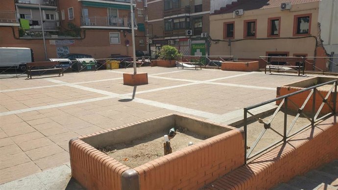 Vecinos de Vallecas 'inauguran' el domingo una plaza para denunciar el "abandono" del espacio público en el distrito
