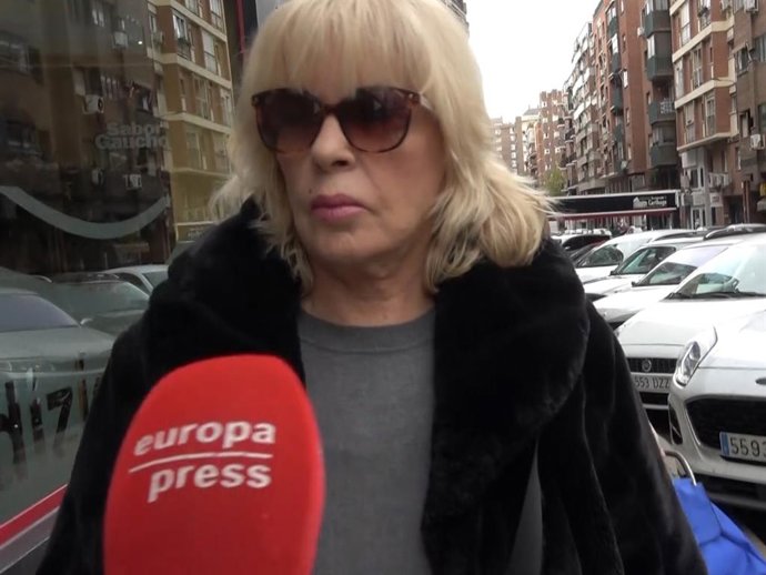 Bárbara Rey, seria y distante, rehúye la polémica sobre las confesiones del Rey Juan Carlos