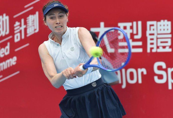 HONG KONG, Oct. 29, 2025  -- Cristina Bucsa hits a return during the women's singles round of 16 match between Emiliana Arango of Colombia and Cristina Bucsa of Spain at the WTA Hong Kong Open tennis tournament in Hong Kong, China, Oct. 29, 2025.