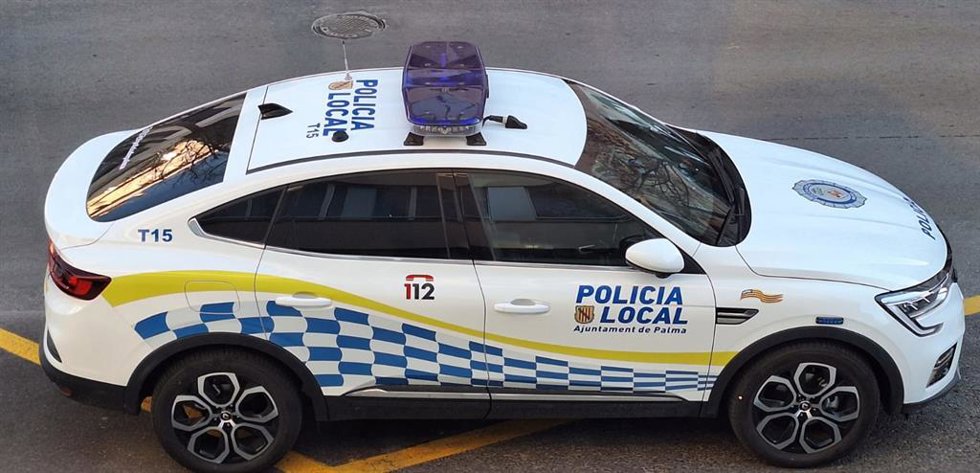 Archivo - Vehículo de la Policía Local de Palma. Recurso. Archivo.