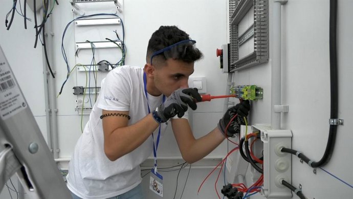 Foto de recurso de un alumno de FP en el programa Erasmus +.