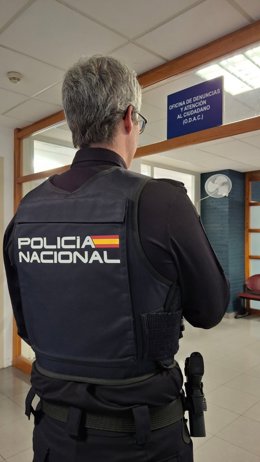 Imagen de archivo de un agente de la Policía Nacional