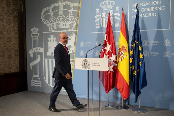 Archivo - El delegado del Gobierno en Madrid, Francisco Martín, llega a realizar una declaración institucional, en la Delegación del Gobierno, a 14 de septiembre de 2025, en Madrid (España).