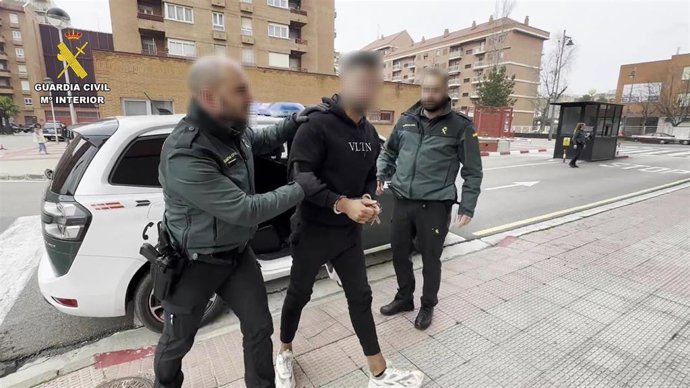 Archivo - La Guardia Civil detiene al presunto autor del apuñalamiento a un joven en una zona de copas de Nájera