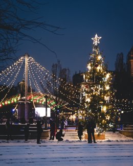 Estocolmo en Navidad: mercados navideños, gastronomía tradicional y nadar en el Báltico