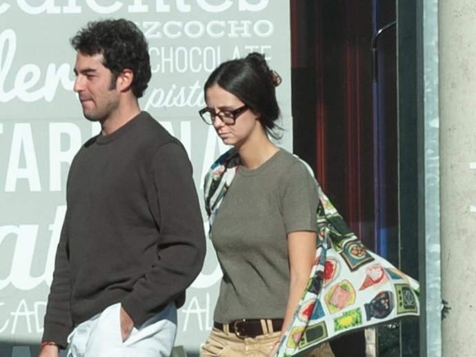 Victoria Federica sale a comer con sus amigos por el centro de la ciudad, en Madrid (España).