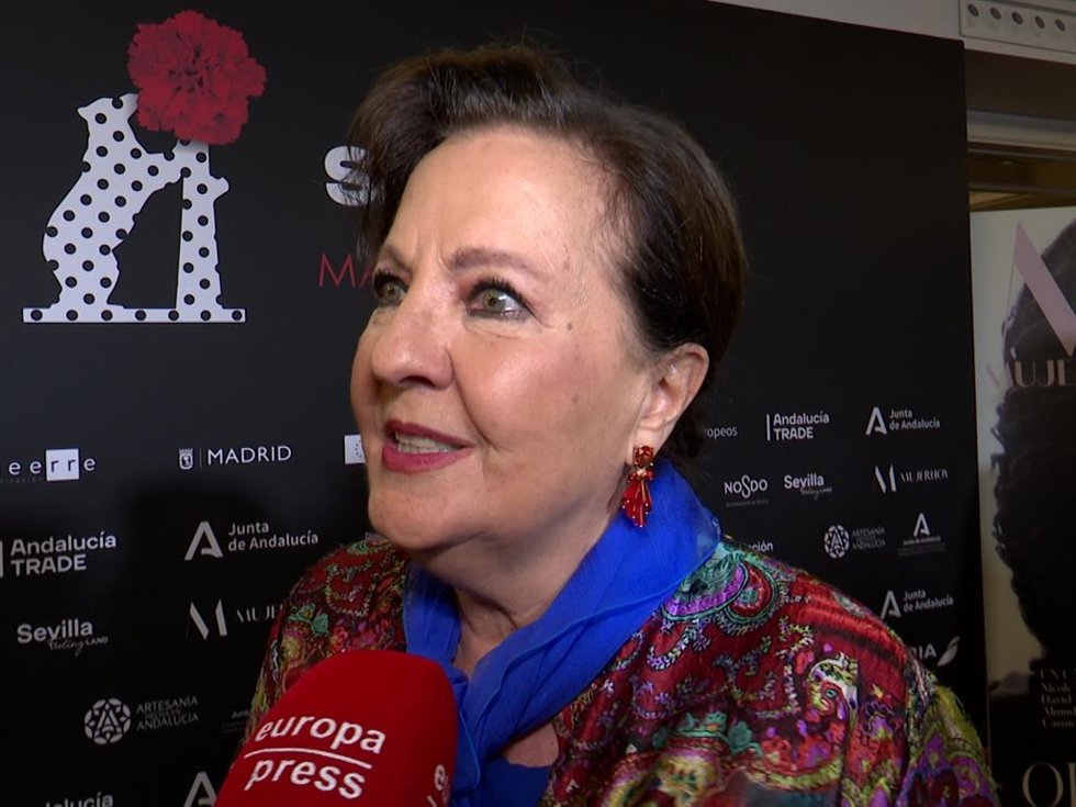 CARMEN LINARES
