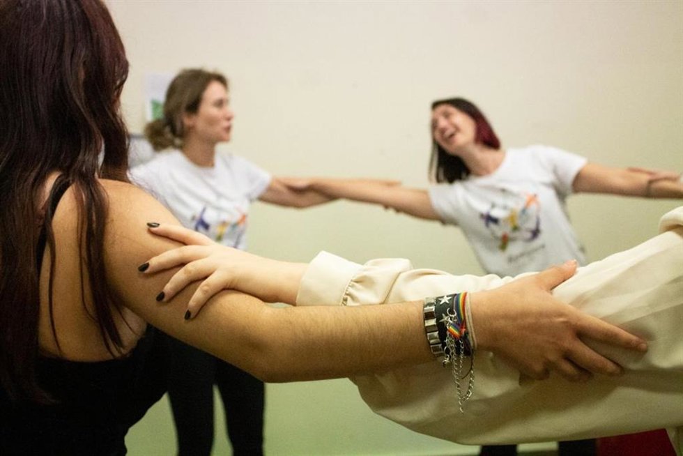 Proyecto de la GAI de Albacete para fomentar la danza como herramienta terapéutica en salud mental.