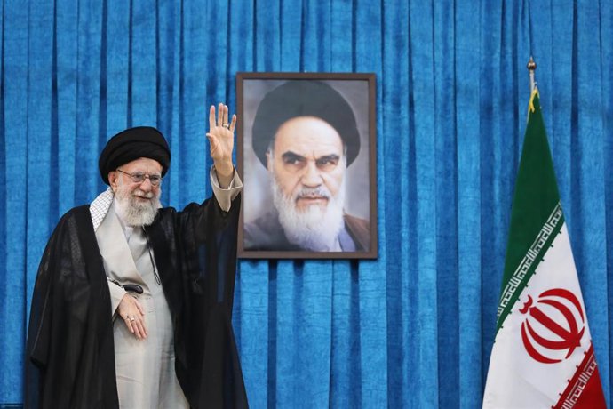 Archivo - El líder supremo iraní, el ayatolá Alí Jamenei