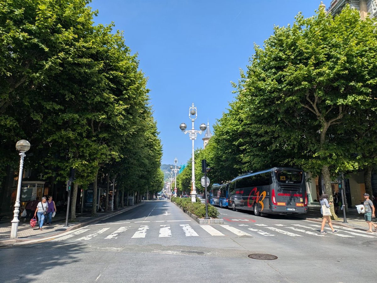 Las temperaturas aumentarán este lunes en la mayor parte de la Península con cielos poco nubosos o despejados