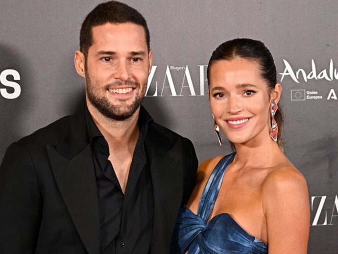 Archivo - Mario Suárez y Malena Costa durante la gala de entrega de los premios Women of the Year 2023 que la revista Harper’s Bazaar celebra en su tercera edición, a 15 de noviembre de 2023, en Madrid