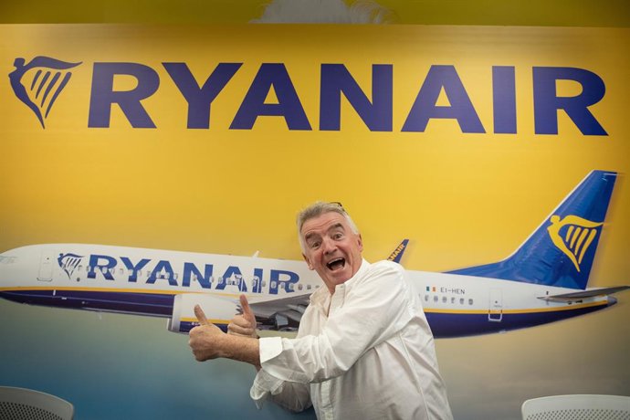 El consejero delegado de Ryanair, Michael O'Leary, ofrece una rueda de prensa en la sede de Ryanair, a 8 de octubre de 2025, en Madrid (España)