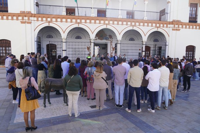 Acto de repulsa en Moguer contra el crimen machista.