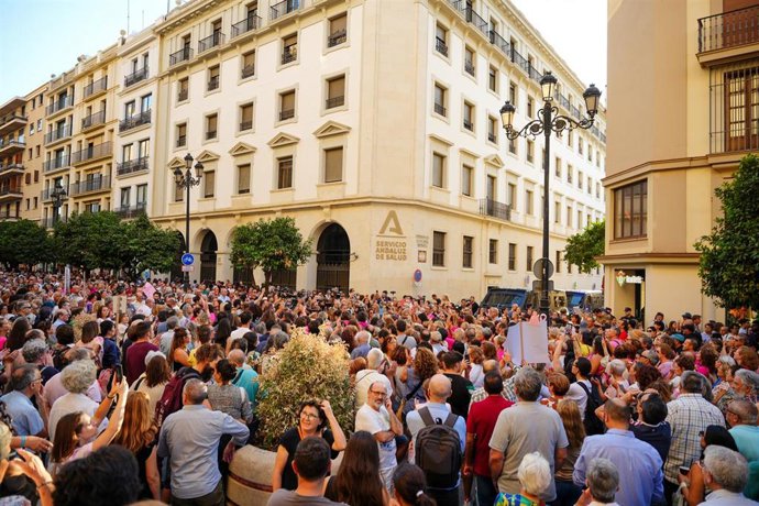 Imágenes de una concentración ante la sede de SAS, en una imagen de recurso.