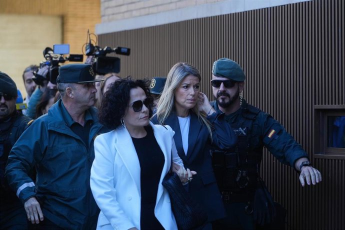 La periodista Vilaplana a su llegada a los juzgados de Catarroja