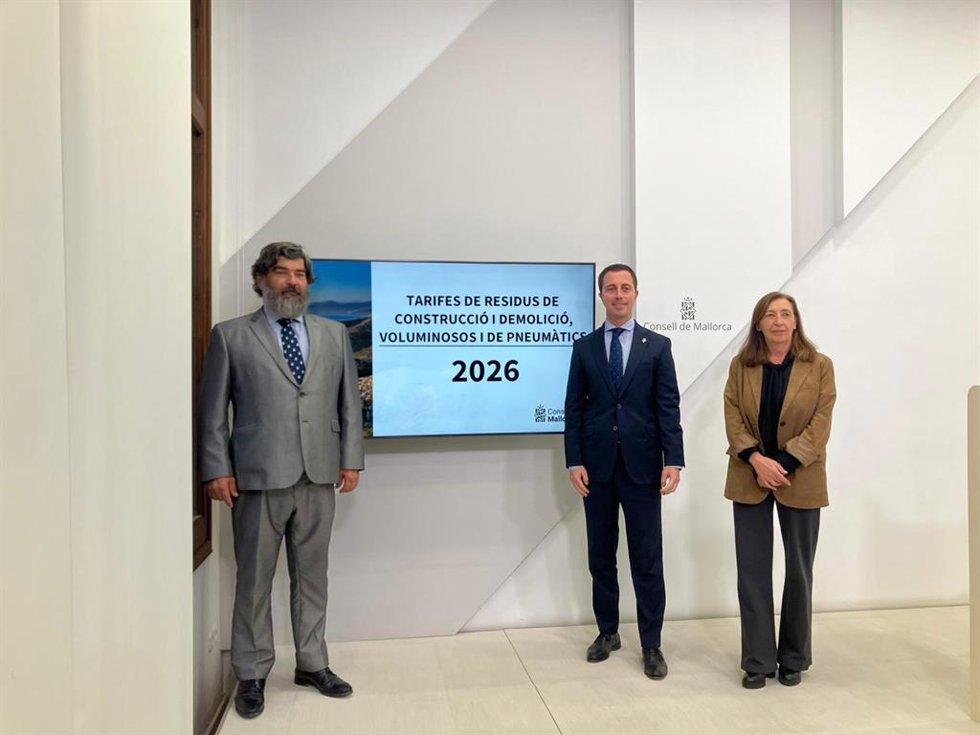 El presidente, Lloren Galmés, y el vicepresidente del Consell de Mallorca, Pedro Bestard.