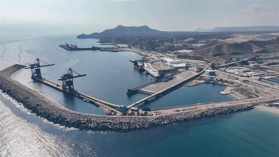 Vista del Puerto de Carboneras (Almería) y de la zona vinculada a la concesión extinguida.