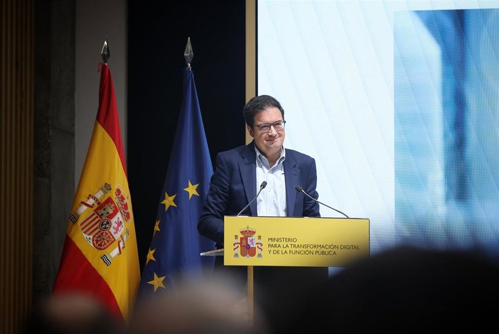 El ministro para la Transformación Digital y de la Función Pública, Óscar López, durante la presentación del informe 'El ecosistema de spin-offs deep tech en España 2025' de Mobile World Capital (MWCapital).