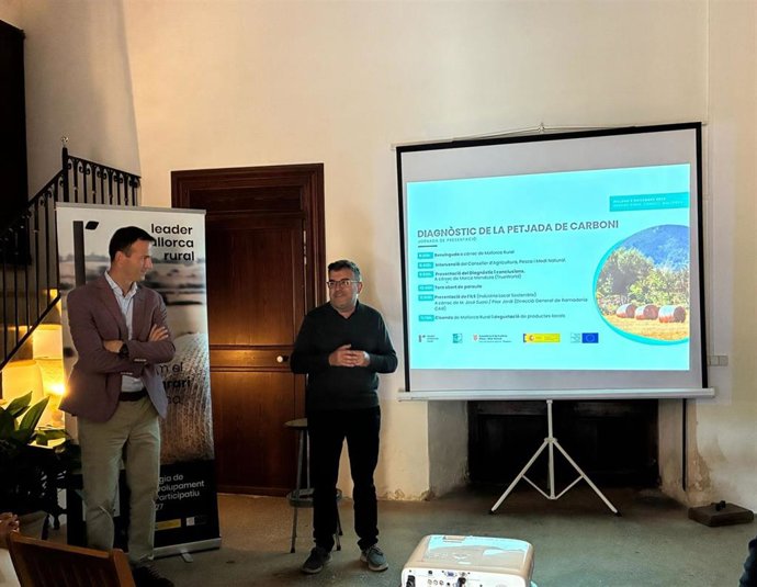 El el conseller de Agricultura, Pesca y Medio Natural, Joan Simonet, en la presentación del estudio.