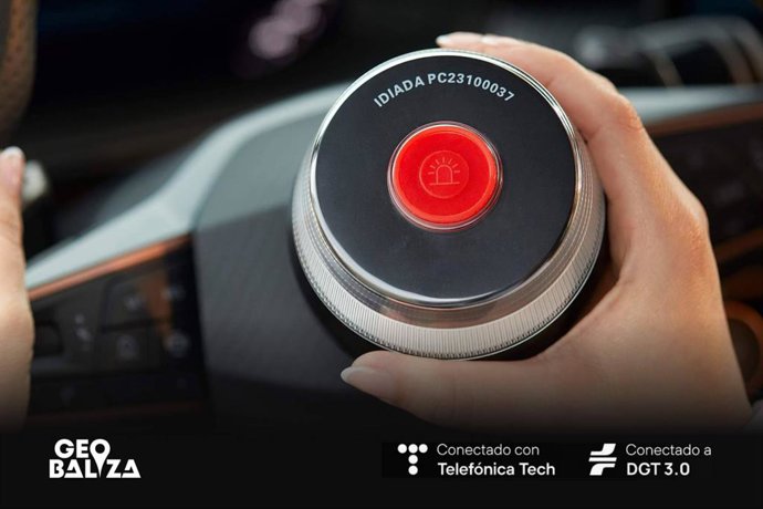 Geobaliza ofrece un precio destacado para su baliza V16 geolocalizable y conectada a DGT 3.0