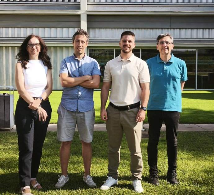 Investigadores del grupo M2BE.