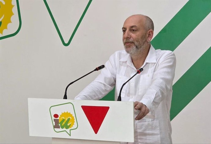 El candidato de IU a la presidencia de la Junta de Andalucía, Ernesto Alba.