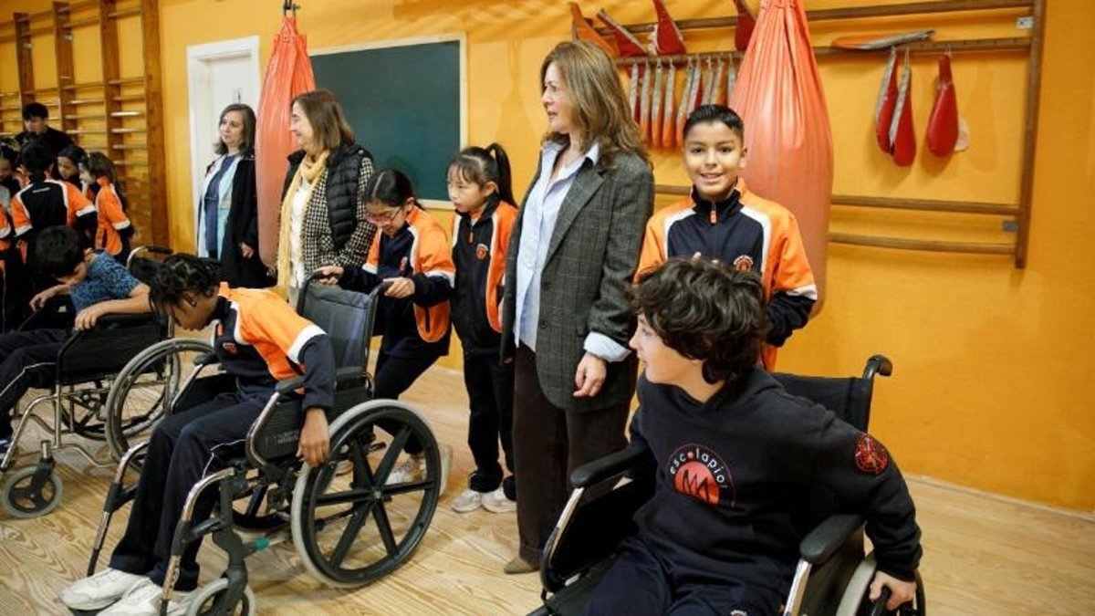 Los escolares se ponen en la piel de las personas con discapacidad con el programa Integra en la Escuela