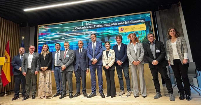 Escobar destaca que el Proyecto EDINT "nos permite convertir la información en soluciones útiles que mejoren Logroño"