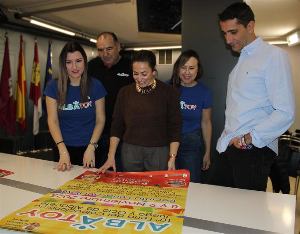 Presenación de la X edición de la Feria del Coleccionismo, Juego y Ocio de Albacete.