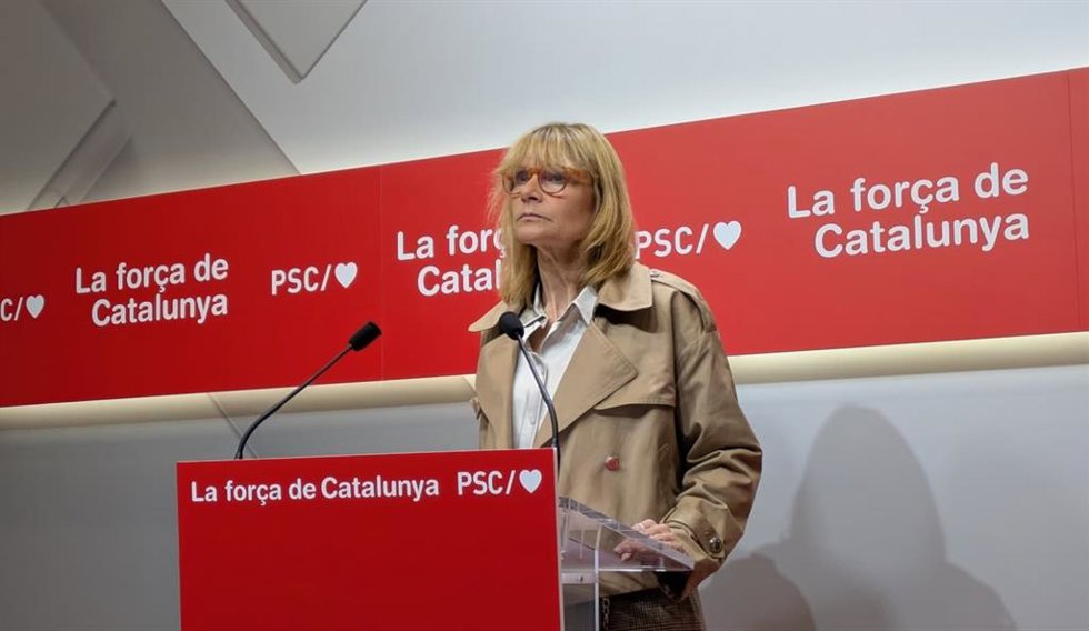 La viceprimera secretaria y portavoz del PSC, Llusa Moret, en rueda de prensa