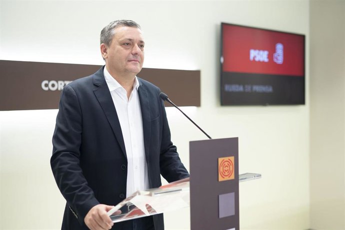 El portavoz del Grupo Parlamentario, Fernando Sabés.