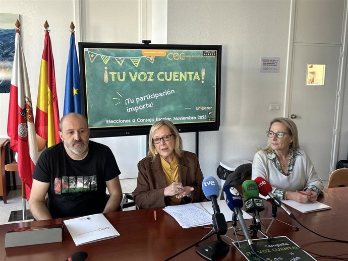 Rueda de prensa de los presidentes del Consejo Escolar, FAMPA y COMCAPA de Cantabria para presentar la campaña 'Tu voz cuenta'