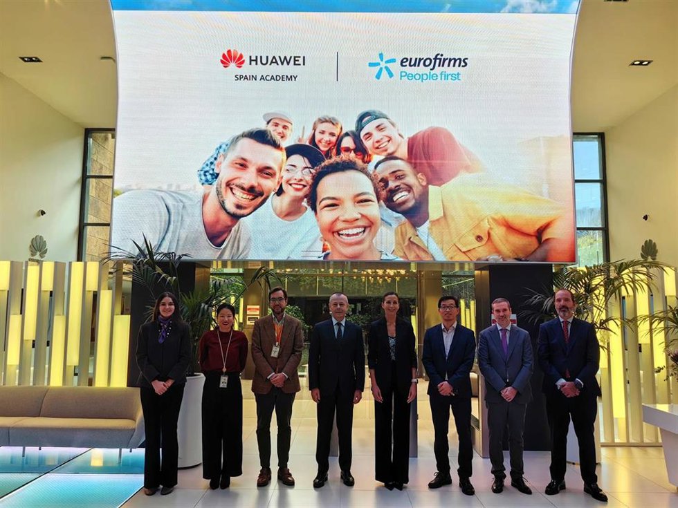 Acuerdo entre Huawei y Eurofirms para formar a través de Eurofirms University by Huawei