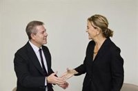 García-Page tras la donación de la Fundación Amancio Ortega: "Hoy es un día de enorme gratitud como presidente"