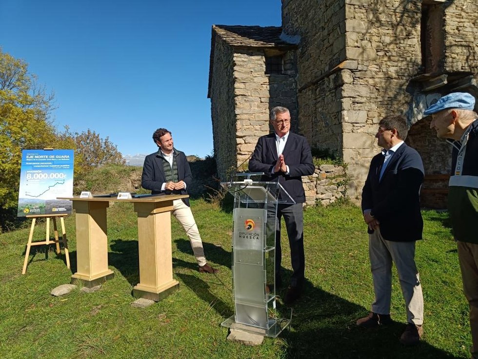 Claver, Blasco y Calvo, en la presentación del proyecto.