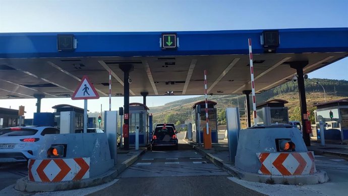 Archivo - Peaje del Huerna, Autopista AP-66.