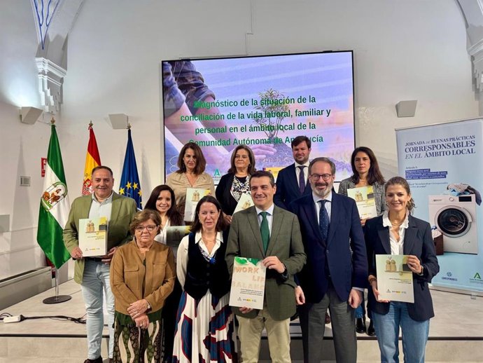 Presentación del estudio del Grupo de Trabajo por la conciliación y la corresponsabilidad con la Junta y la FAMP.