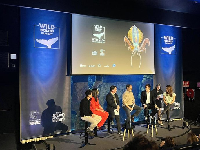 Inauguración del Wild Oceans FilmFest, organizado por la Fundación Bioparc, en el Acuario de Gijón.