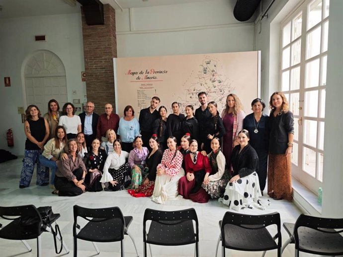 Inauguración de la exposición 'Una mirada diferente a través de la historia gitana' en el Archivo Histórico Provincial de Almería.