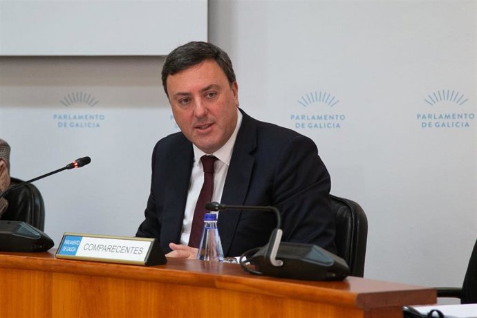 El presidente de la Diputación de A Coruña, Valentín González Formoso, comparece ante la Comisión de Economía, Facenda e Orzamentos del Parlamento de Galicia para presentar las líneas generales del Presupuesto Provincial 2026.
