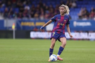 Laia Aleixandri Lopez of FC Barcelona in action during the Spanish Women league, Liga F, football match played between FC Barcelona and Granada CF at Johan Cruyff Stadium on October 19, 2025 in Sant Joan Despi, Barcelona.