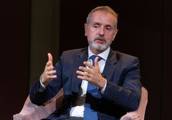 Archivo - El presidente de Telefónica, Marc Murtra, interviene en Desayunos del Ateneo, a 1 de octubre de 2025, en Madrid (España). 