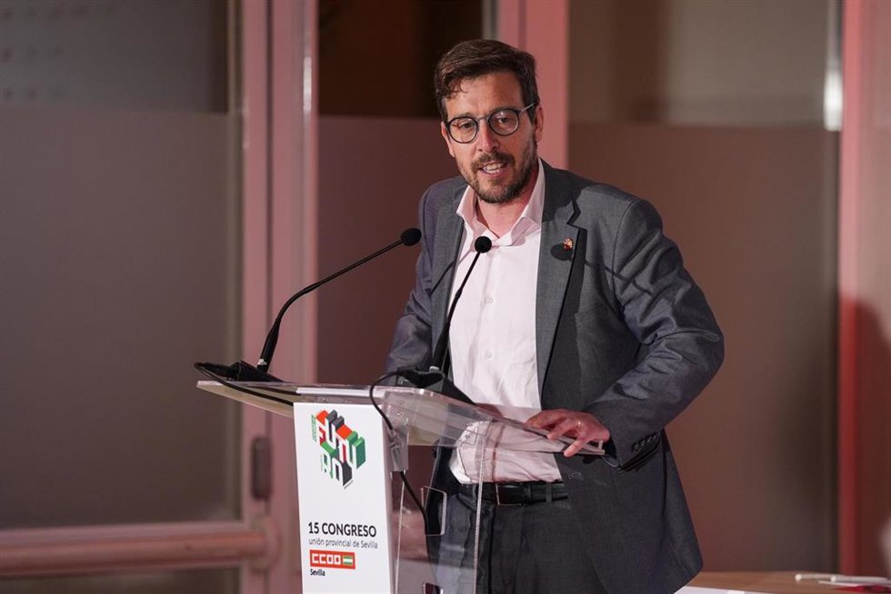Archivo - El subdelegado del gobierno de España en Andalucía, Francisco Toscano, durante la inauguración del XV Congreso de CCOO Sevilla. Imagen de archivo.