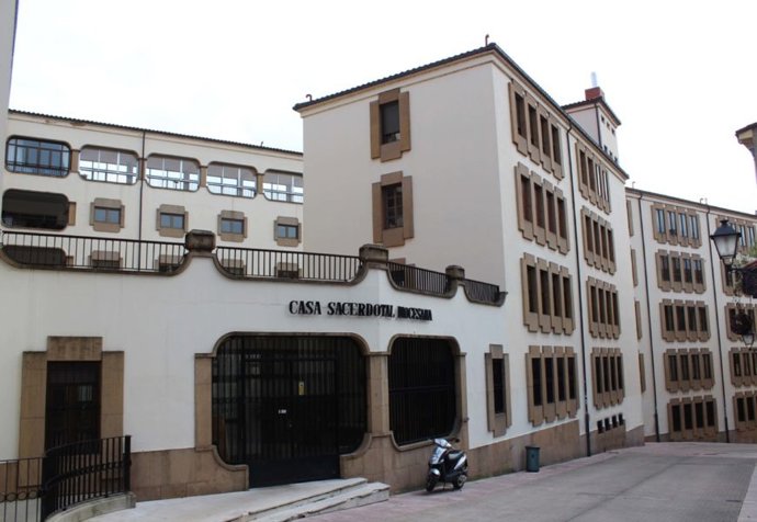 Archivo - Casa Sacerdotal Diocesana.