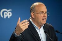 Tellado dice que la imagen del fiscal general en el banquillo es "lamentable" y ejemplo de la "colonización" de Sánchez