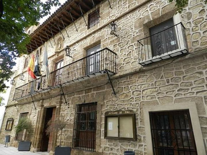 Archivo - Fachada del Ayuntamiento de Noalejo/Archivo