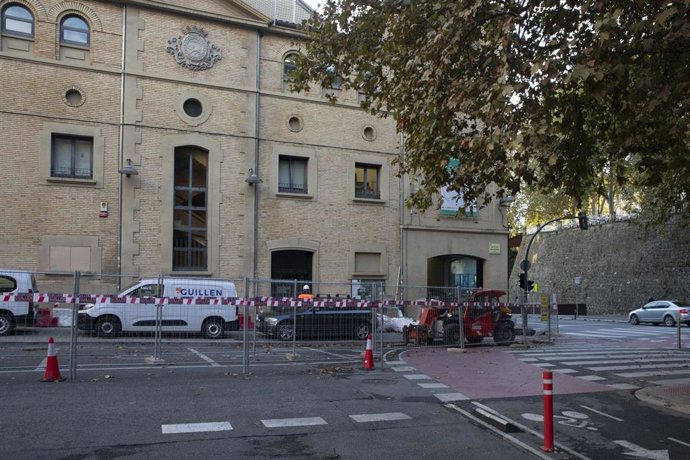 Visita a las obras en el Frontón Labrit.