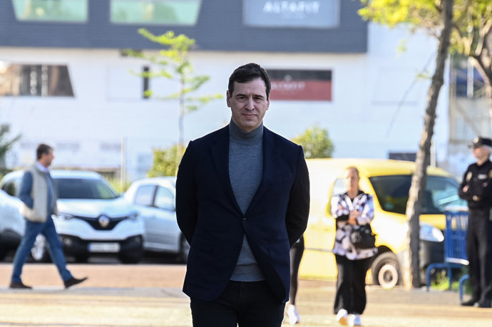 (Foto de ARCHIVO)
El hermano de Pedro Sánchez, David Sánchez, a su llegada a declarar en calidad de investigado en el Juzgado de Instrucción número 3 de Badajoz, a 25 de abril de 2025, en Badajoz, Extremadura (España).