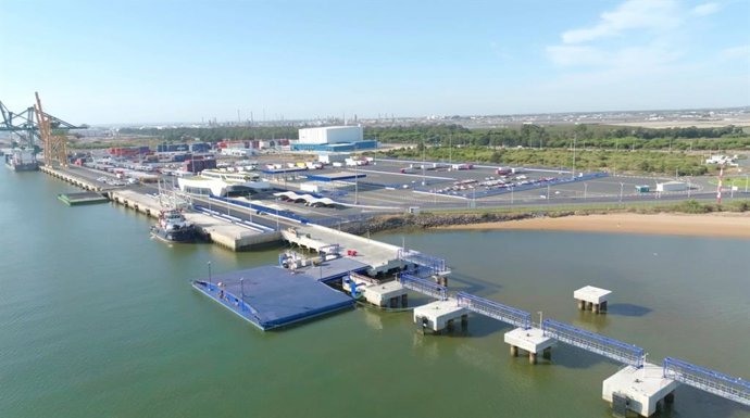 Muelle Sur del Puerto de Huelva.